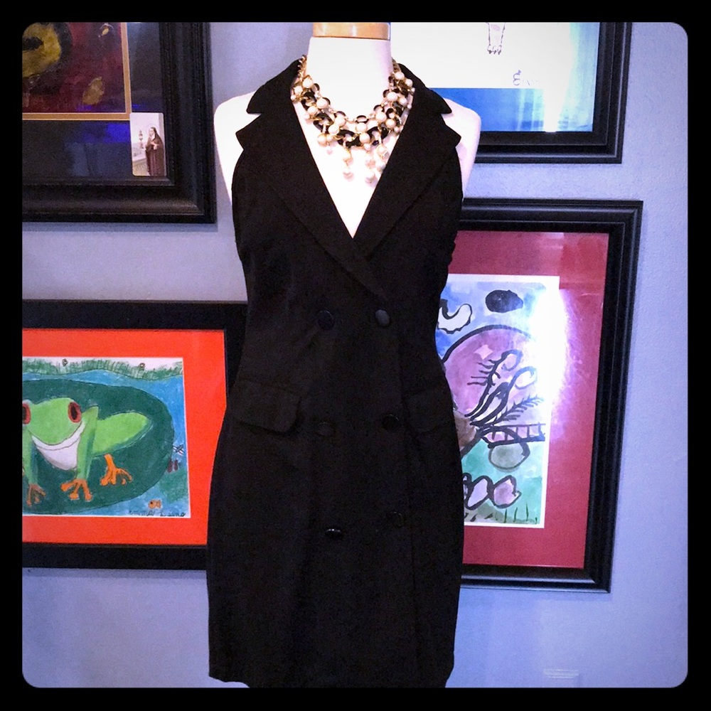 Classic (but fun) Tuxedo Style Sheath in Black